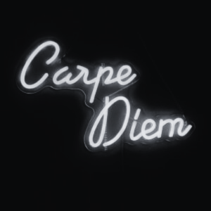 “Insegne Neon” luminose cocktails / carpe diem