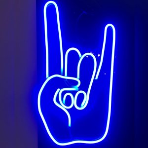 “Insegne Neon” luminose MANI CORNA